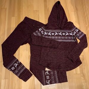 Girl’s Urban Planet maroon& white Christmas themed hoodie&jogger- size L (14/16)